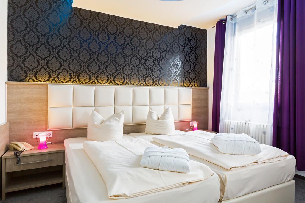 Bavaria Hotel Münchner Hof Superior Stuttgart Habitación foto